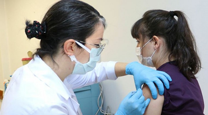 Çin'den gelen aşı Türkiye'de...Gönüllü aşılama başladı