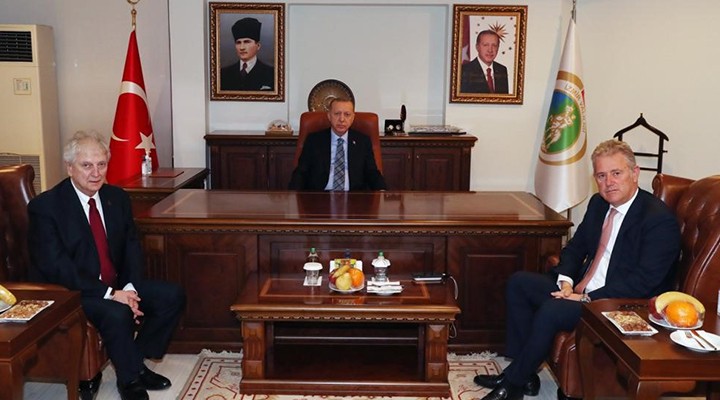 Erdoğan, İZTO ve EBSO başkanları ile görüştü