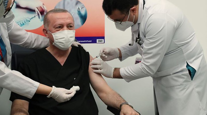 Erdoğan koronavirüs aşısı oldu