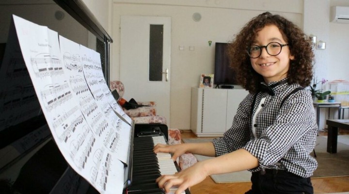 Küçük piyanist İspanya’da ikinci oldu