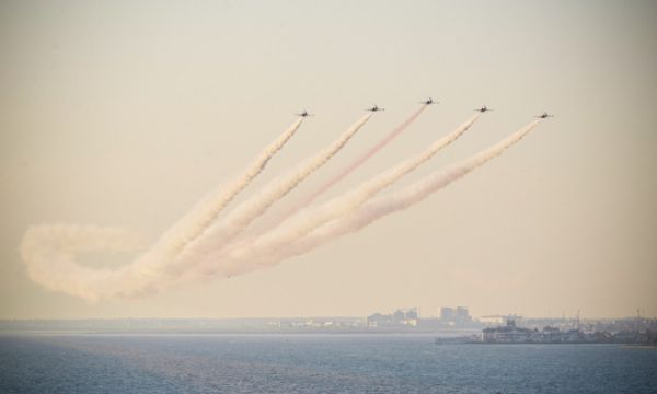 Türk Yıldızları'ndan İzmir'de muhteşem prova!