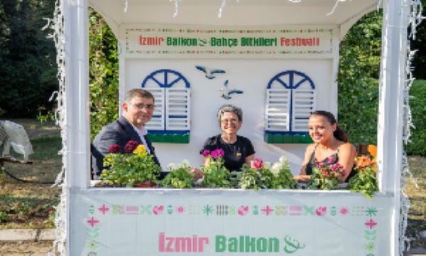 Kültürpark çiçek açtı