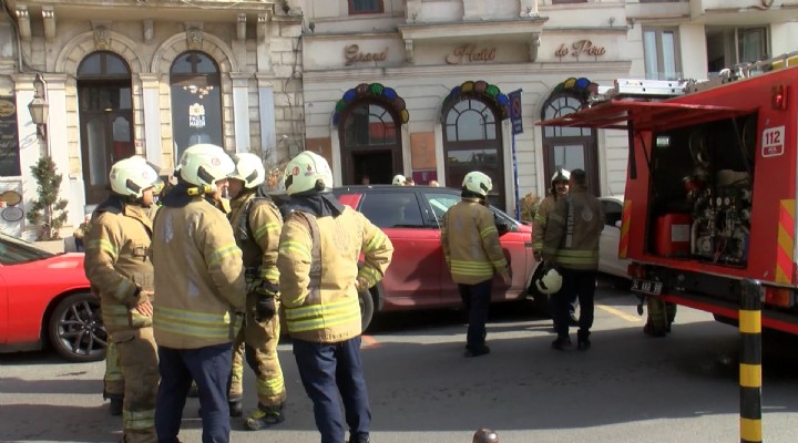 Beyoğlu'nda otelin saunasında yangın