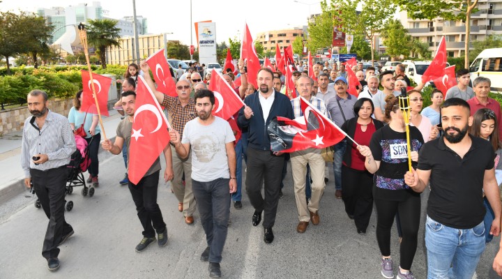 Çiğli'de Büyük Cumhuriyet Yürüyüşü