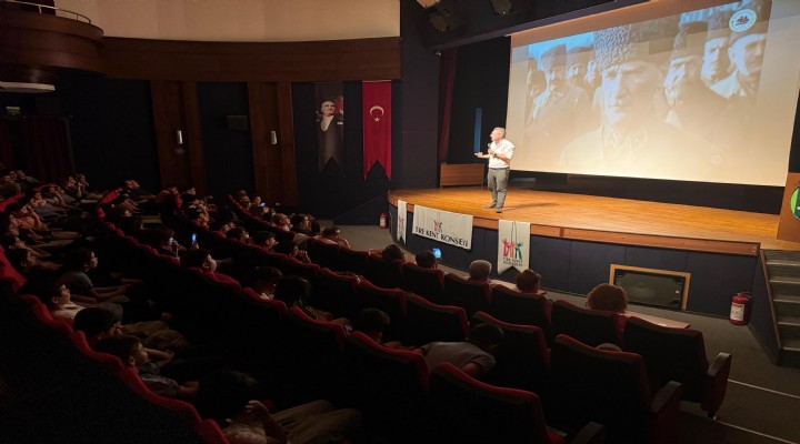 ''Geldikleri Gibi gösterisi Tire'de sahnelendi