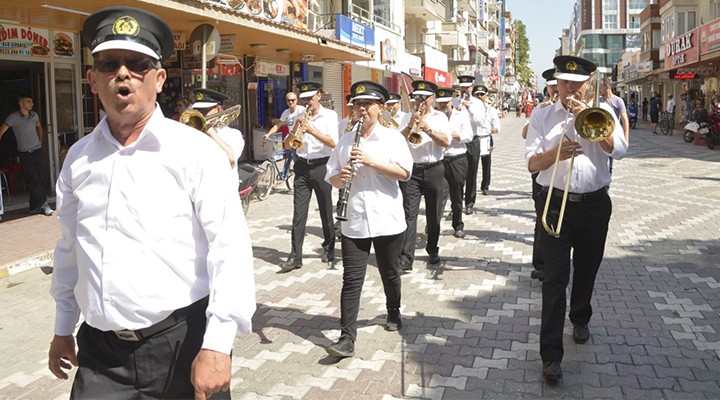 Torbalı'da çok tuhaf kutlama...