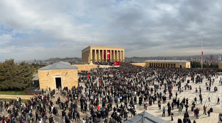 10 Kasım'da Anıtkabir'e rekor ziyaretçi!