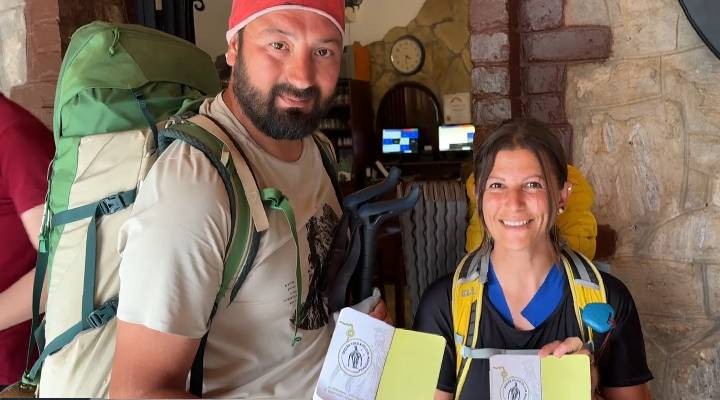 500 kilometrelik Efeler Yolu'nu yürüyerek pasaportuna 