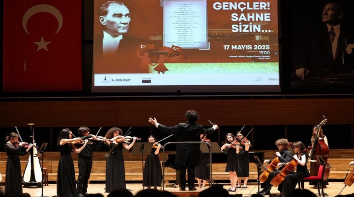 AASSM'de sahne gençlerin