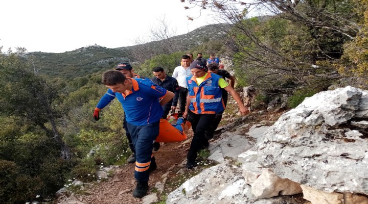 ABD'li paraşütçü kayalıklara çakıldı