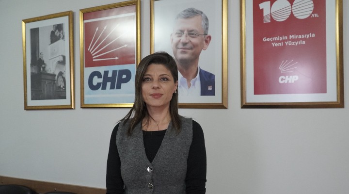 AK Parti İlçe Başkanı okullara 