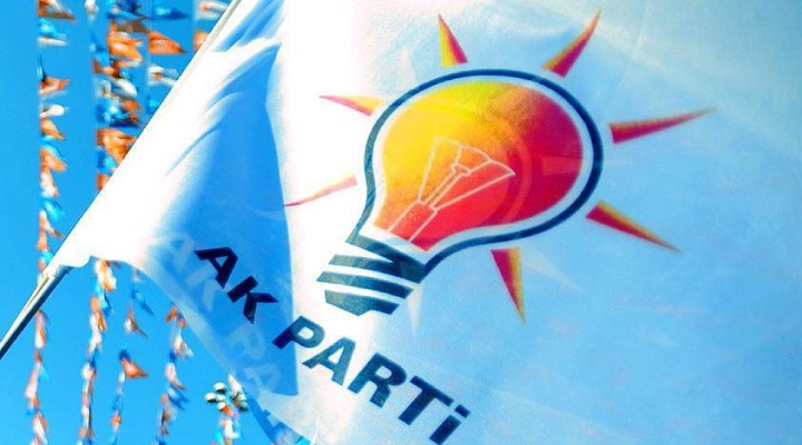 AK Parti'de art arda istifalar!