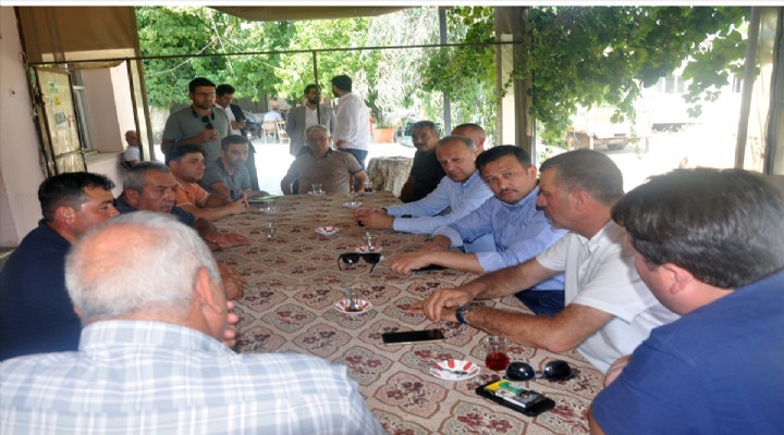 AK Parti'li Dağ, İzmir'de yangın bölgesinde incelemelerde bulundu