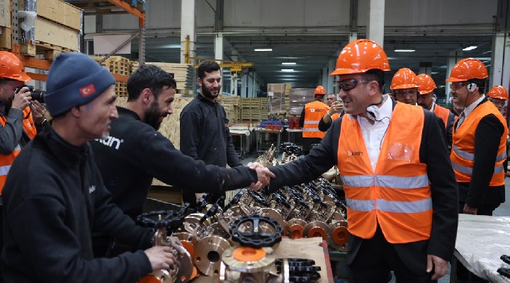 AK Partili Dağ, Kemalpaşa'da fabrika ve esnaf ziyareti yaptı