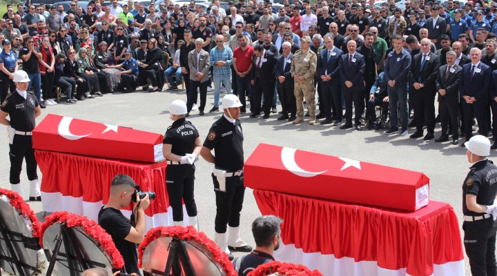 Adıyaman'da şehitlere hüzünlü tören!