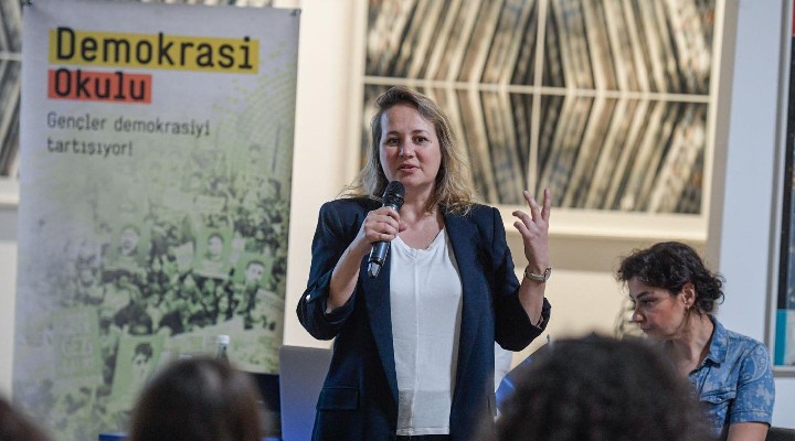Akdeniz Akademisi Demokrasi Okulu açıldı