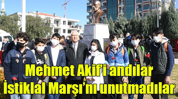 Akif'e adını taşıyan parkta görkemli anma!