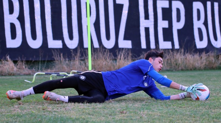 Altay'da kaleci Ulaş telaşı!