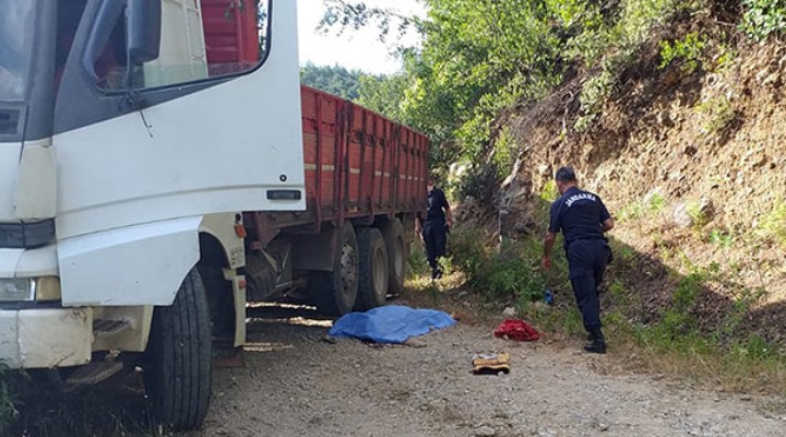 Ana ile oğlunu kaza ayırdı