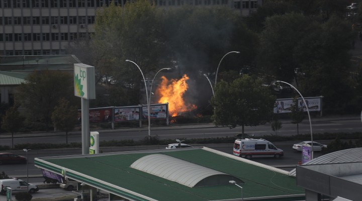 Ankara'da art arda iki patlama!