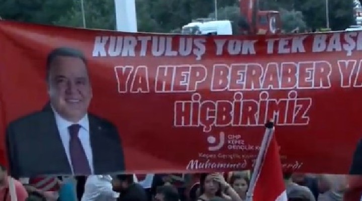 Antalya Muhittin Böcek için ayakta!