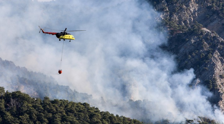 Antalya'daki orman yangını, Göynük Kanyonu'na ilerliyor!