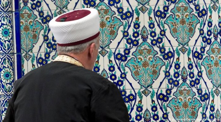 Aşı karşıtı imam açığa alındı!