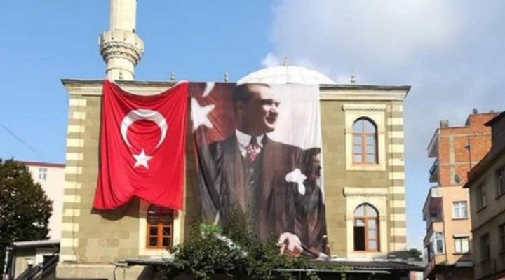 Atatürk'ün resmini camiden indirmedi