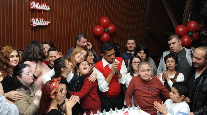 Balçova'da engelsiz yeni yıl partisi