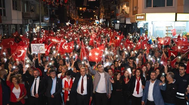 Balçova'da Cumhuriyet coşkusu yaşandı