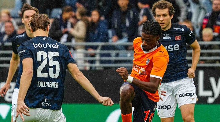 Başakşehir tur kapısını araladı