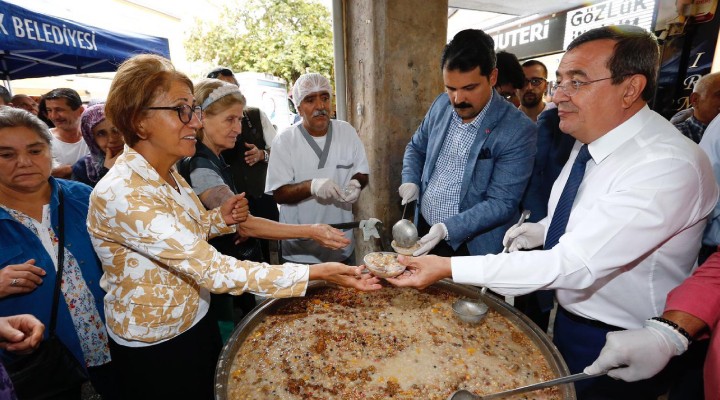 Başkan Batur'dan aşure ikramı