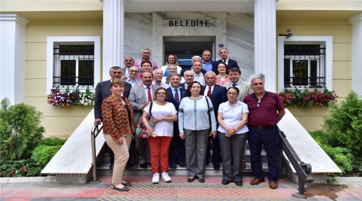 Başkan İduğ, Bornova'ya çağırdı