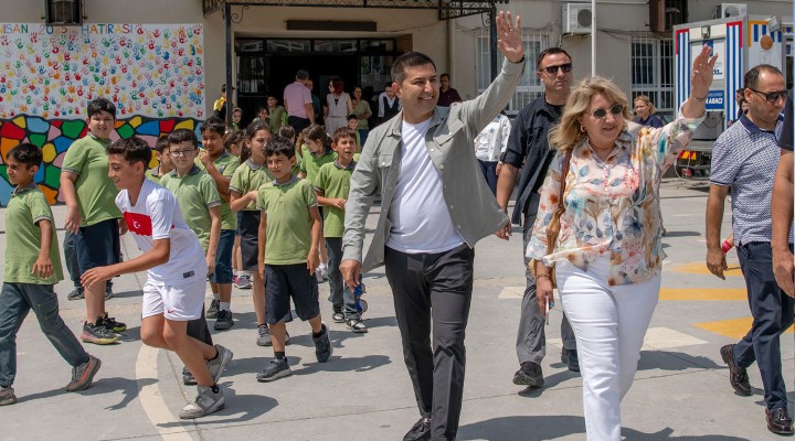 Başkan Ömer Günel'den çocuklara
