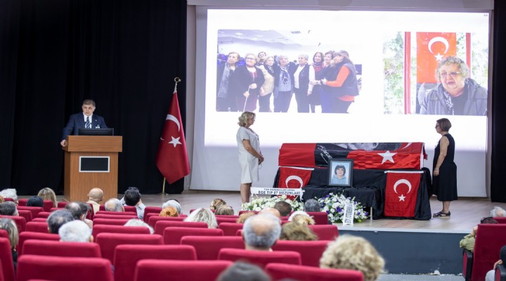 Başkan Tugay'dan hocası Emel Tümbay'a duygusal veda