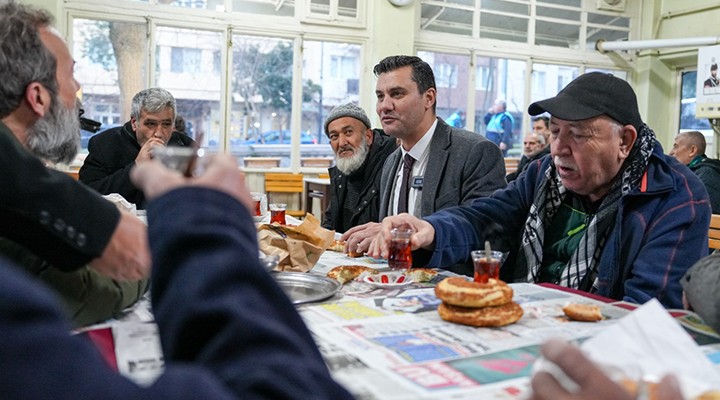 Başkan Zeyrek sabahın ilk ışıklarıyla halkla buluştu