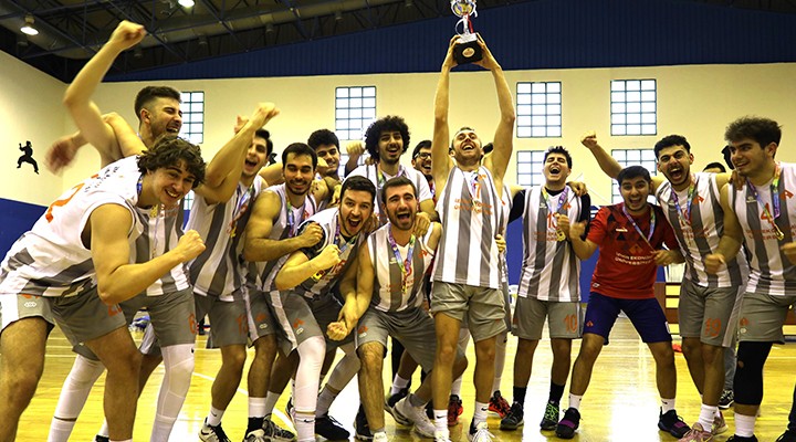Basketbolda şampiyon 'İzmir Ekonomi'