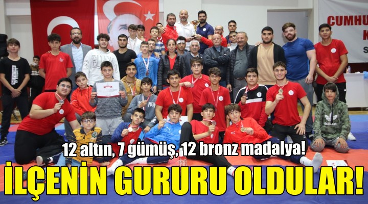 Bayraklı'nın gururu oldular!