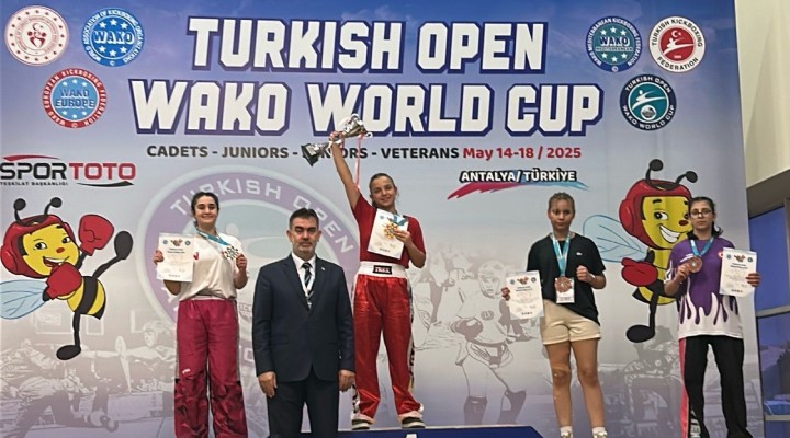 Bayraklılı sporcu dünya şampiyonu oldu
