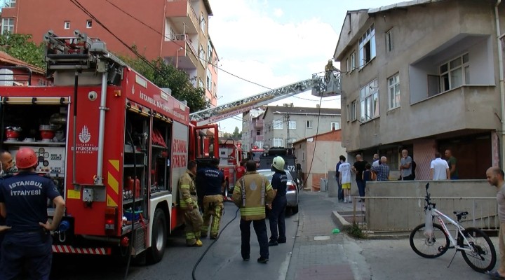 Bebeğini rehin alıp evi ateşe verdi!