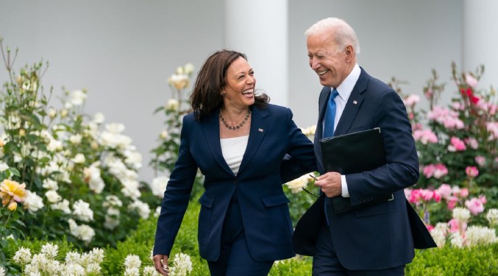 Biden çekildi, Harris'i aday gösterdi!