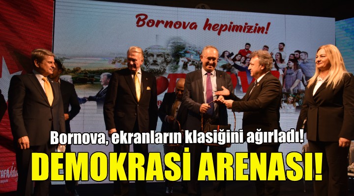Bornova, Demokrasi Arenası'nı ağırladı!