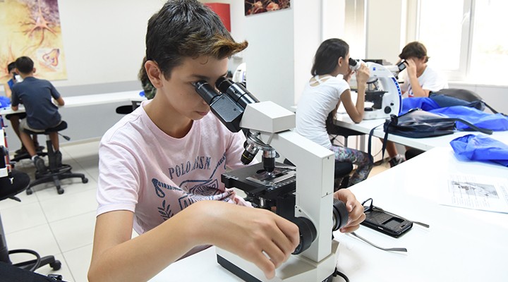 Bornova'da Yaz Bilim Atölyeleri