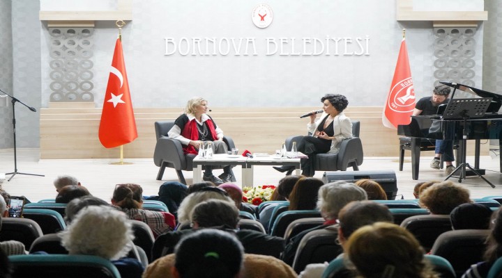 Bornova'da 8 Mart coşkusu: Kadınlar mücadelede buluştu