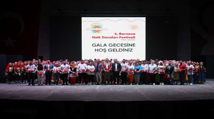 Bornova'da halayla biten festival