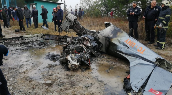 Bursa'da uçak düştü: 2 ölü!