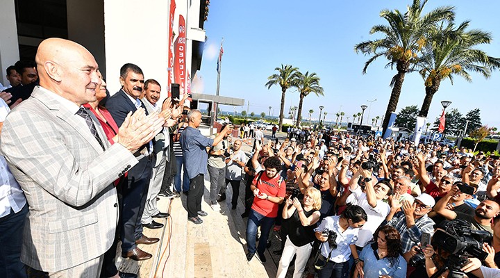 Büyükşehir'de sözleşme bayramı...