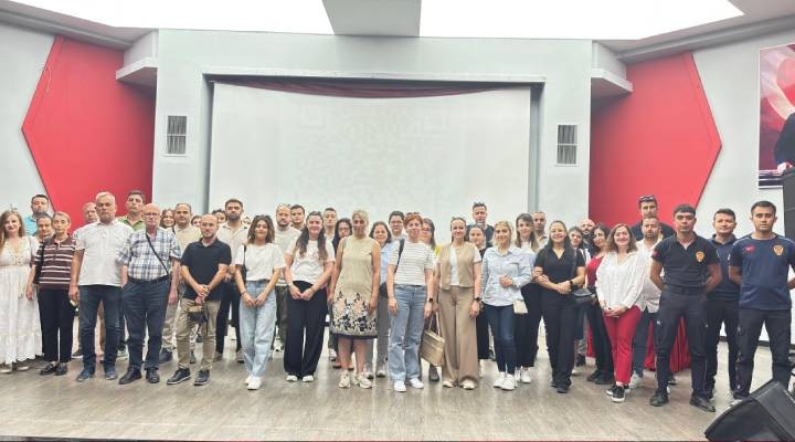Büyükşehir'den Çalışanlarına ‘Kamusal Alanda Etik' Eğitimi