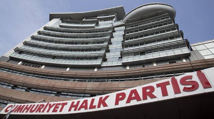 CHP'de kritik saatler: Olağanüstü toplandılar