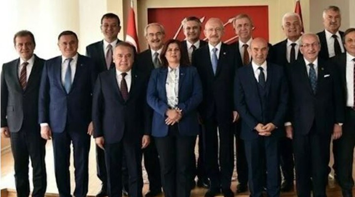 CHP'li büyükşehir belediye başkanları Kılıçdaroğlu ile bir araya geldi